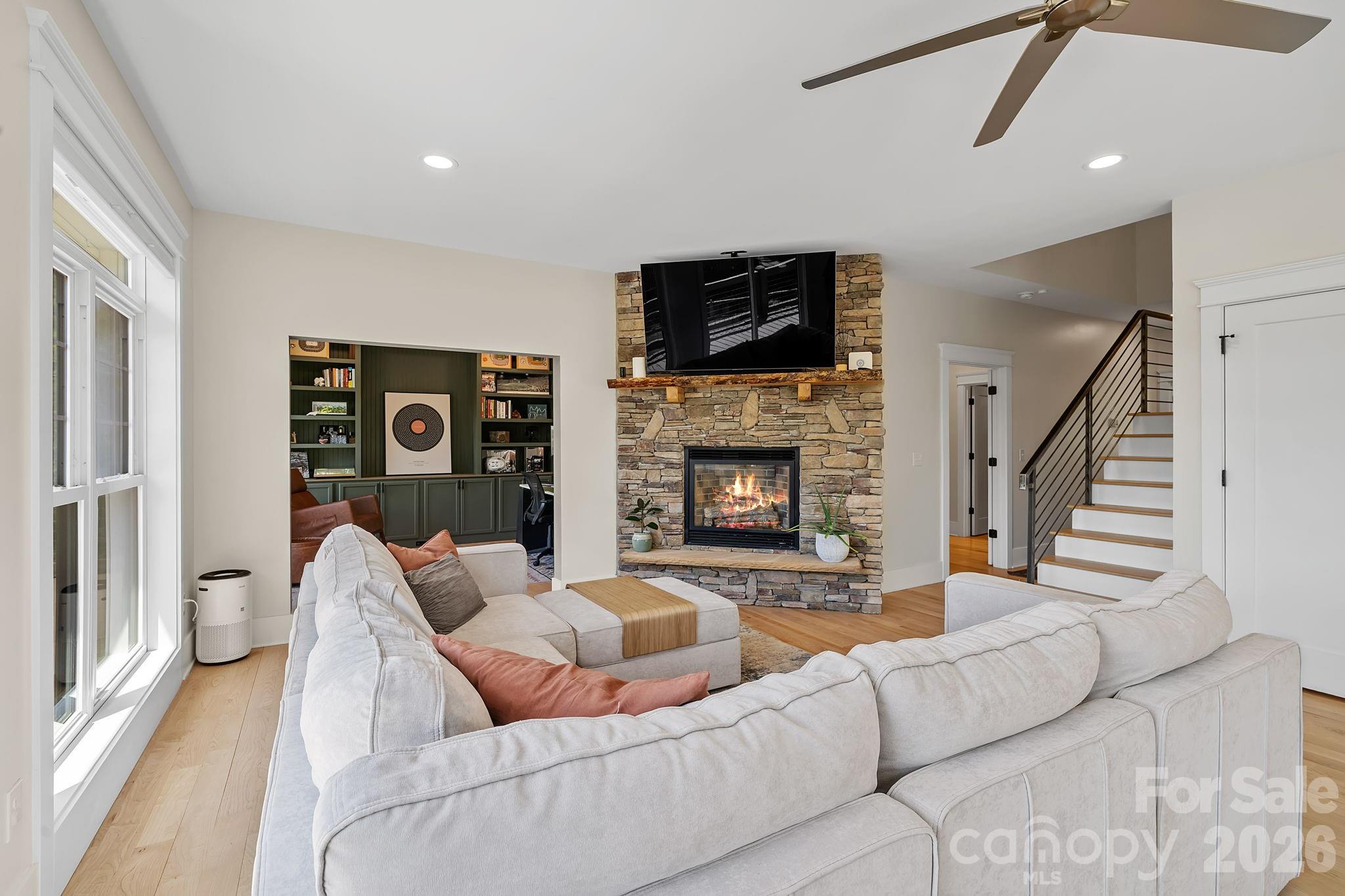 Hawks Cove - Residential