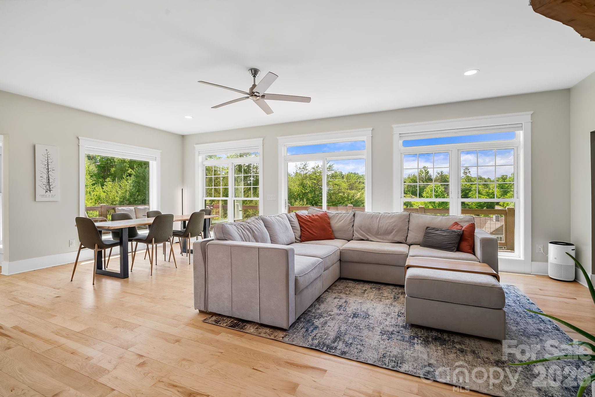 Hawks Cove - Residential