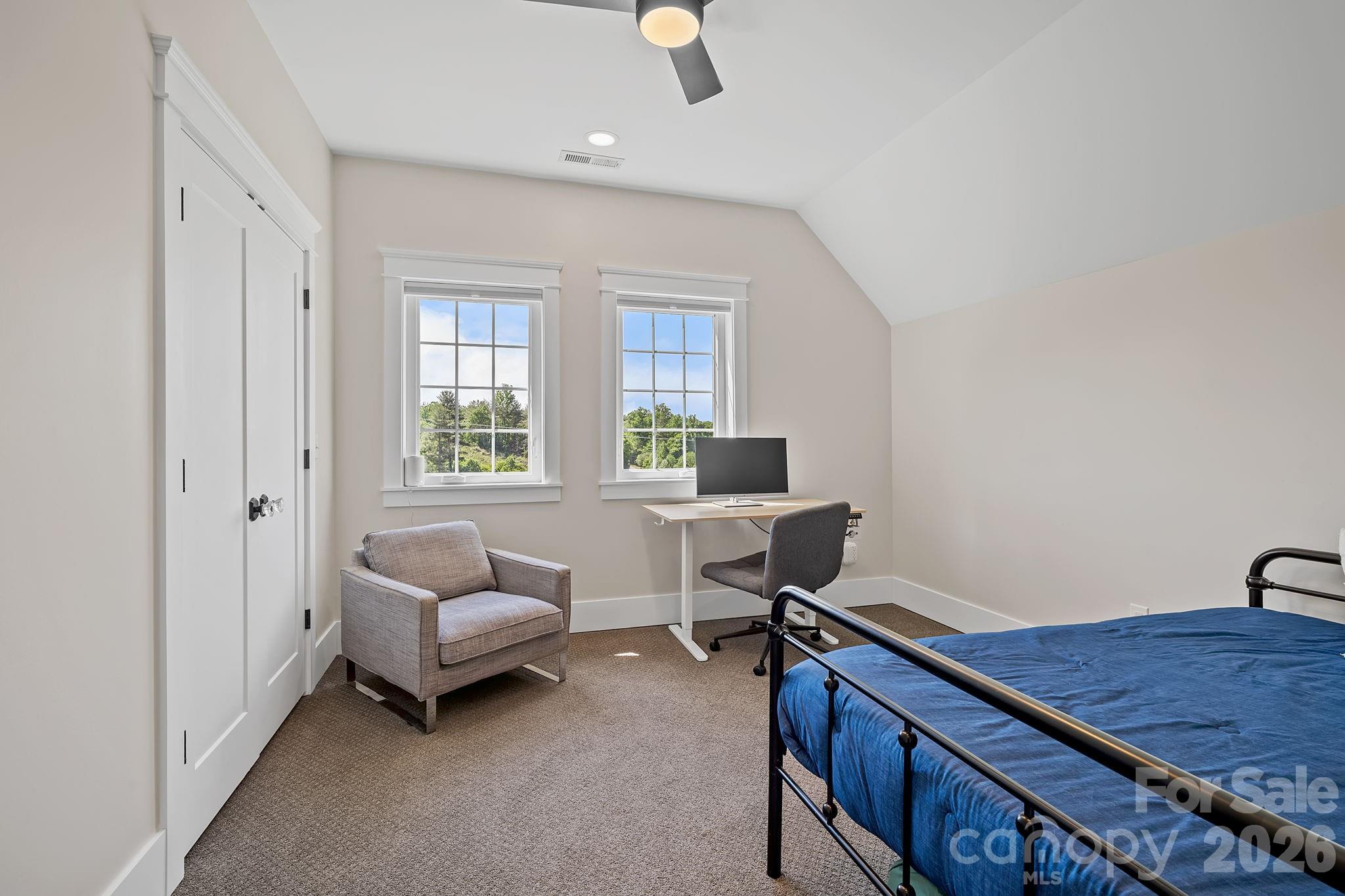 Hawks Cove - Residential