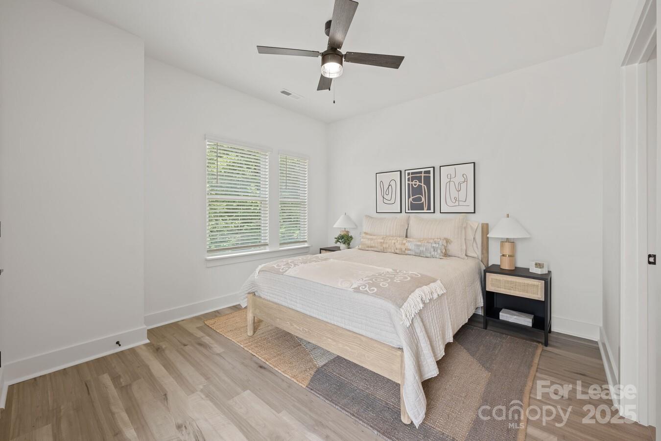 Charlotte, North Carolina 28269, United States, 3 Bedrooms Bedrooms, ,4 BathroomsBathrooms,Residential,Active,58915