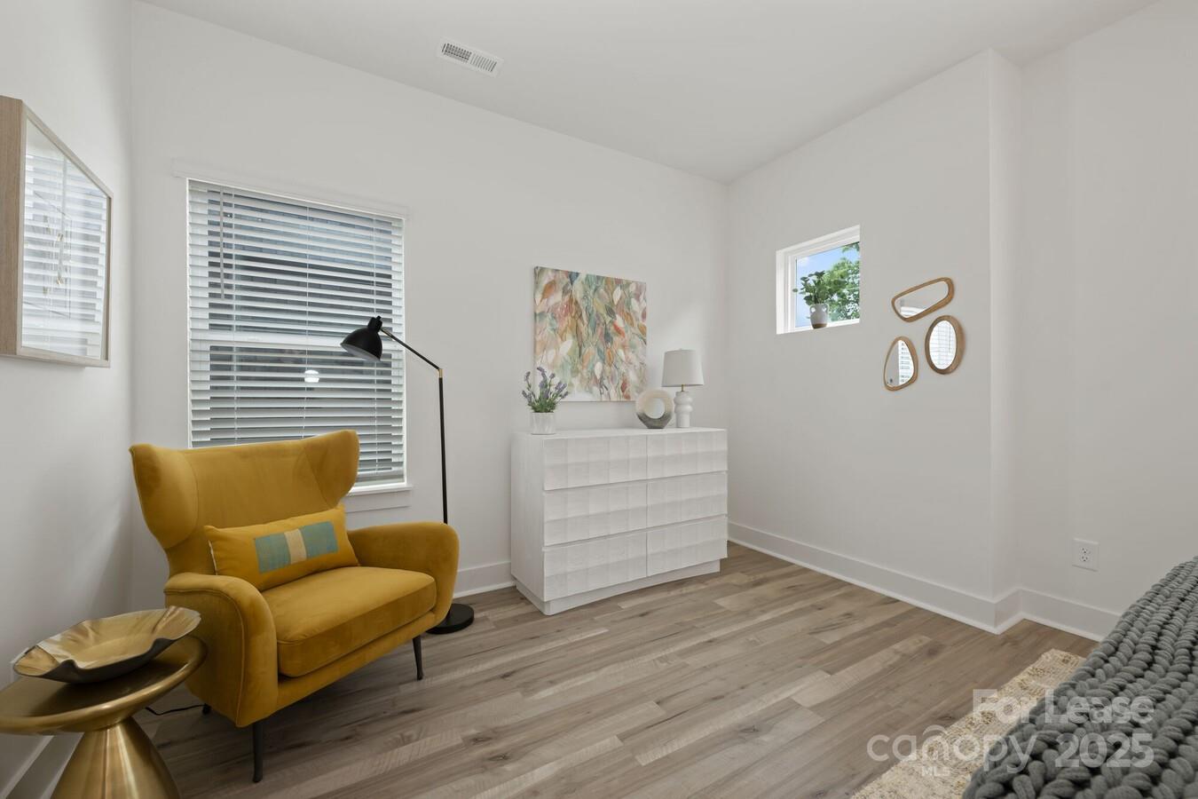 Charlotte, North Carolina 28269, United States, 3 Bedrooms Bedrooms, ,4 BathroomsBathrooms,Residential,Active,58915