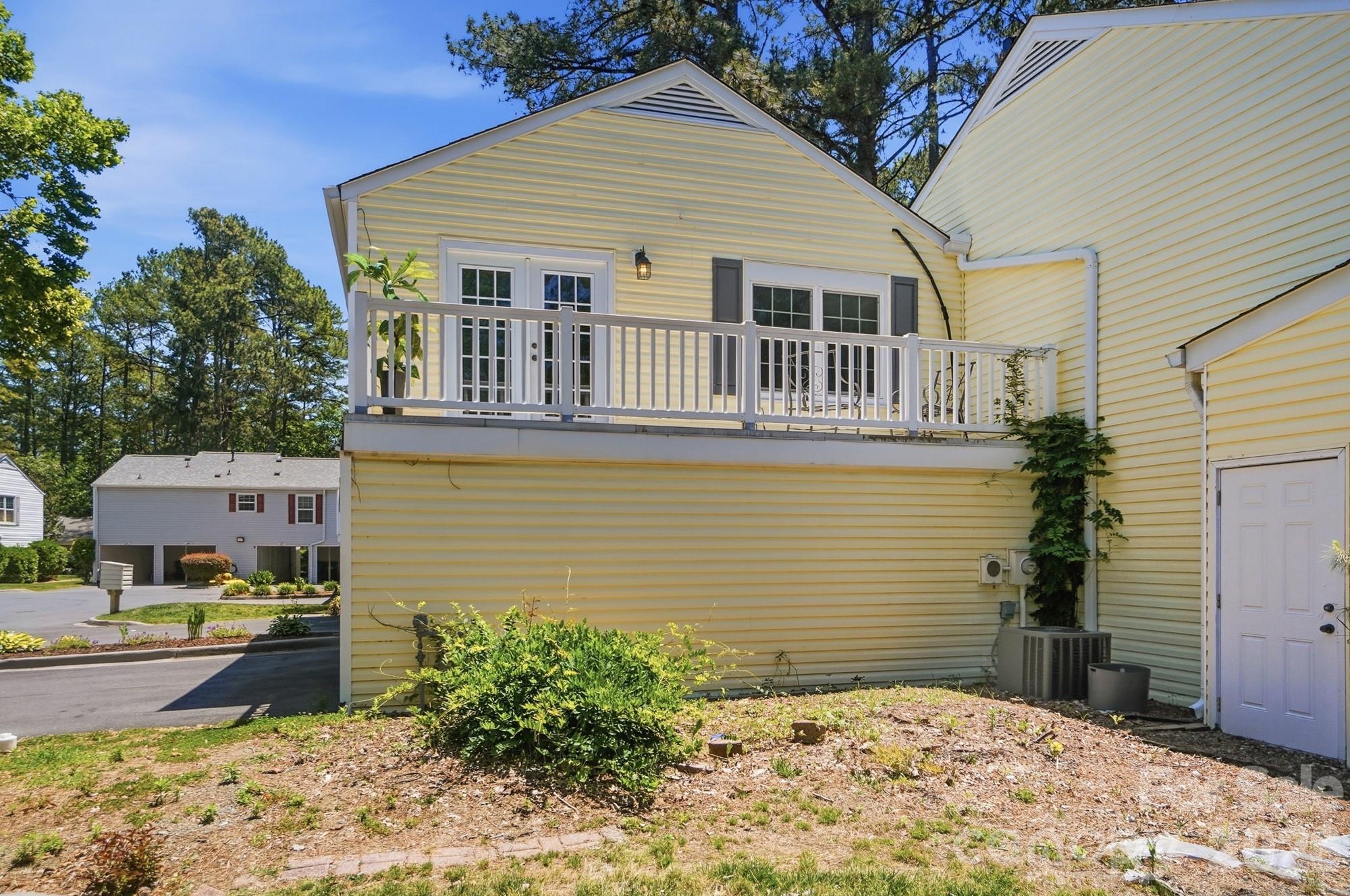 FalconBridge - Residential