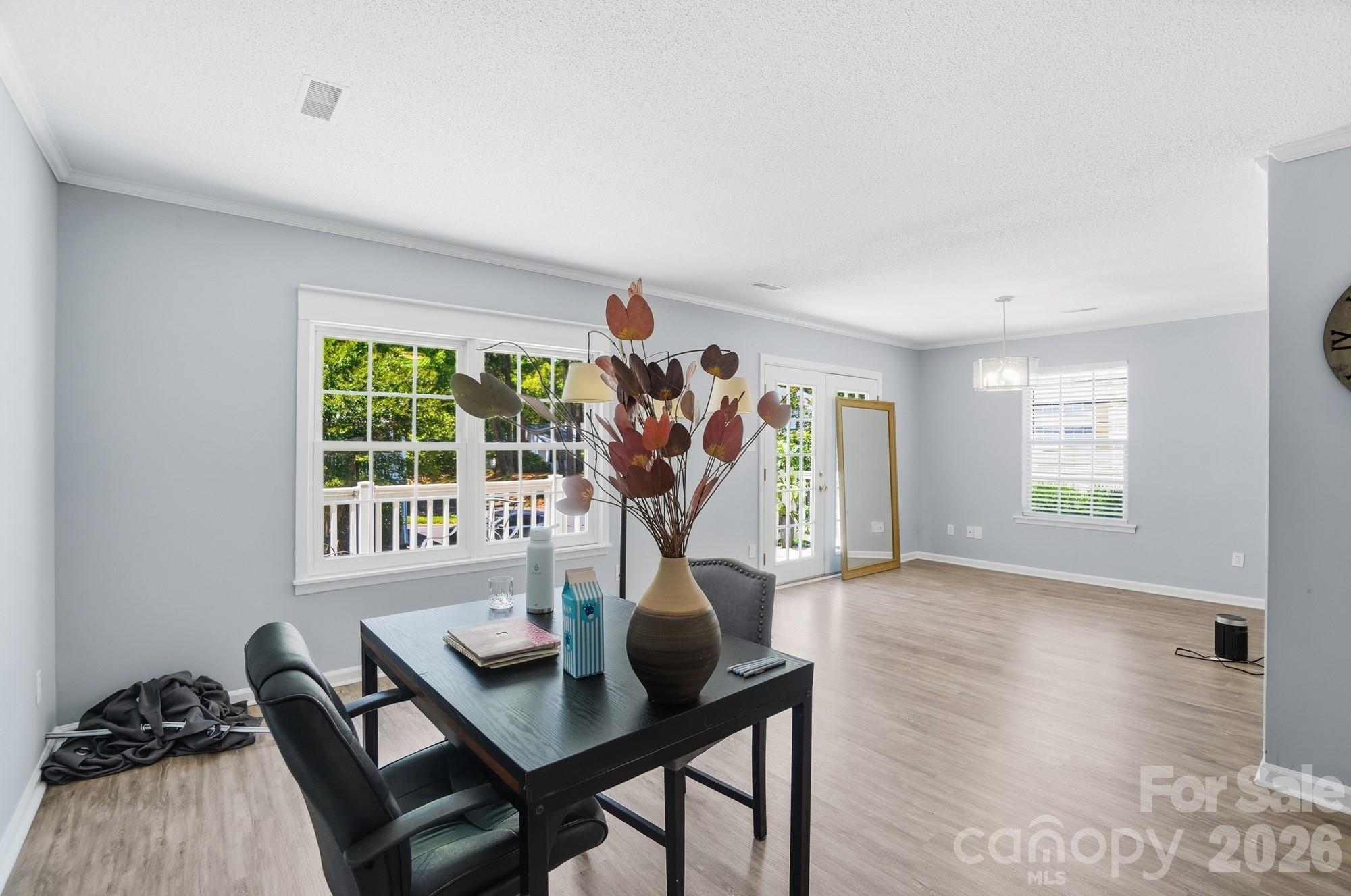 FalconBridge - Residential