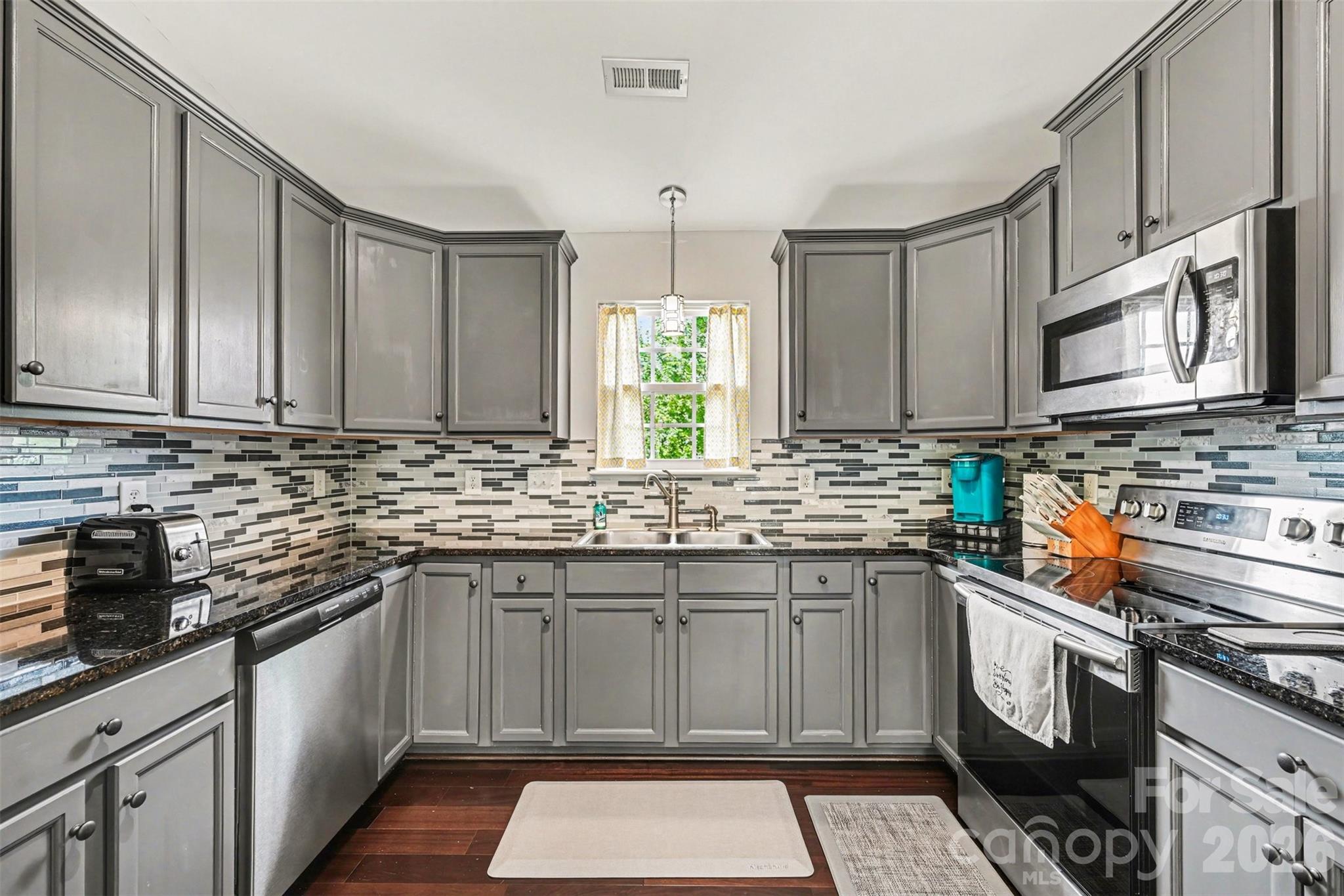 Faulkner Ridge - Residential