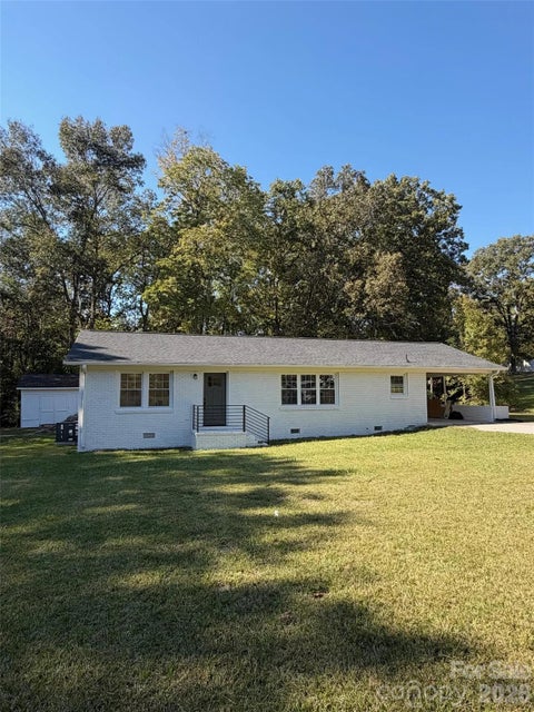 Photo of 1580 Pinewood Avenue, Lancaster, SC 29720 (MLS # 4437391)