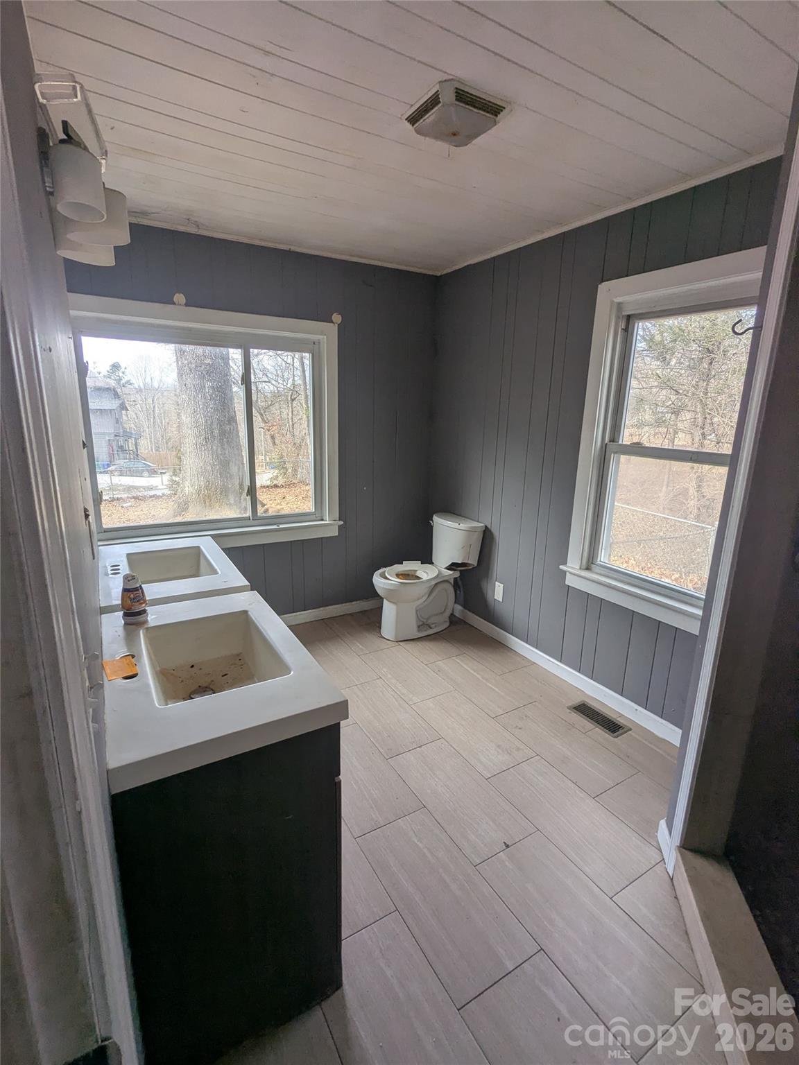 Oakview Park - Residential