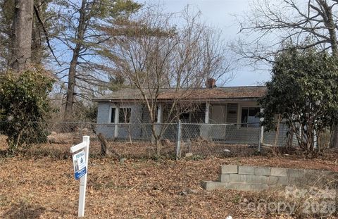 379 Oakview Park Road Asheville NC 28803