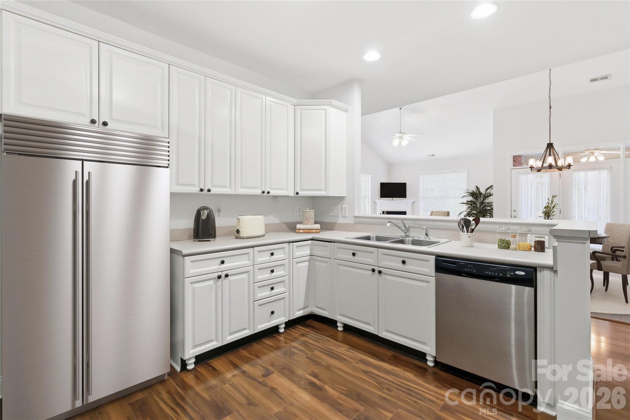 Mint Lake Village - Residential