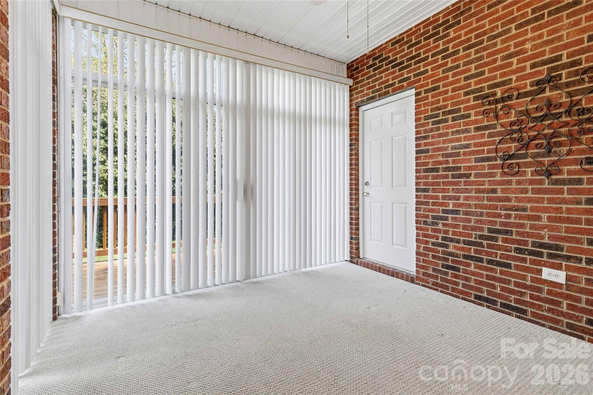 Mint Lake Village - Residential