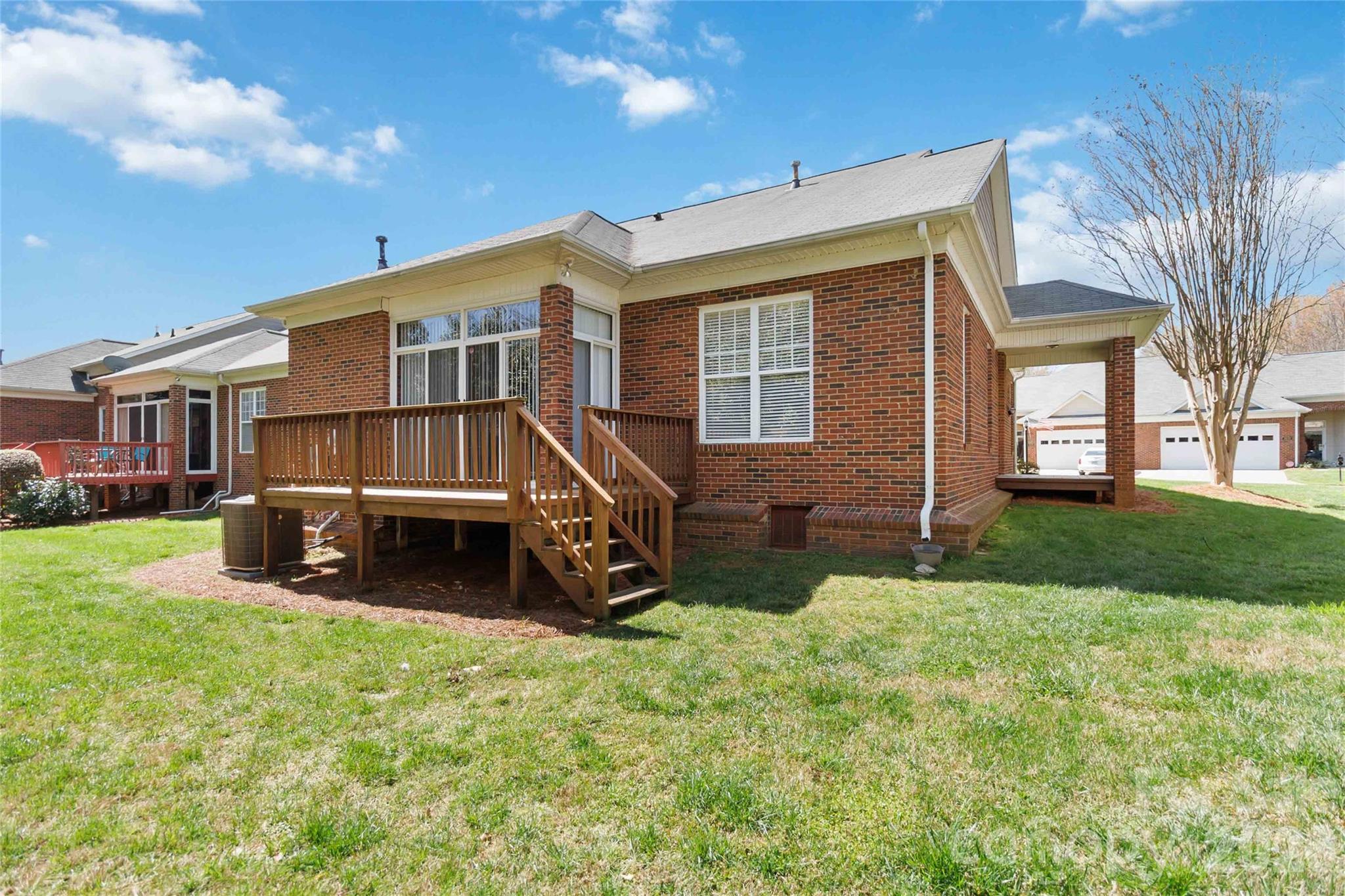 Mint Lake Village - Residential