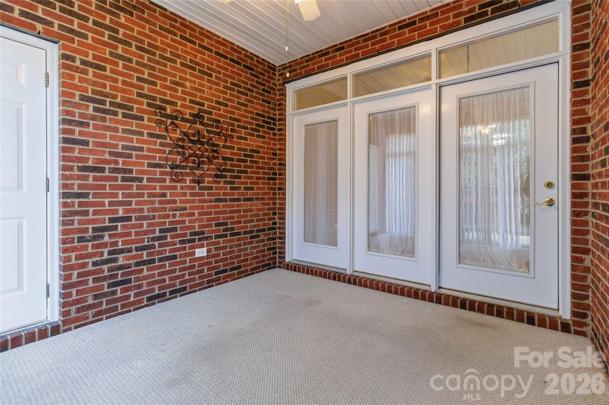 Mint Lake Village - Residential