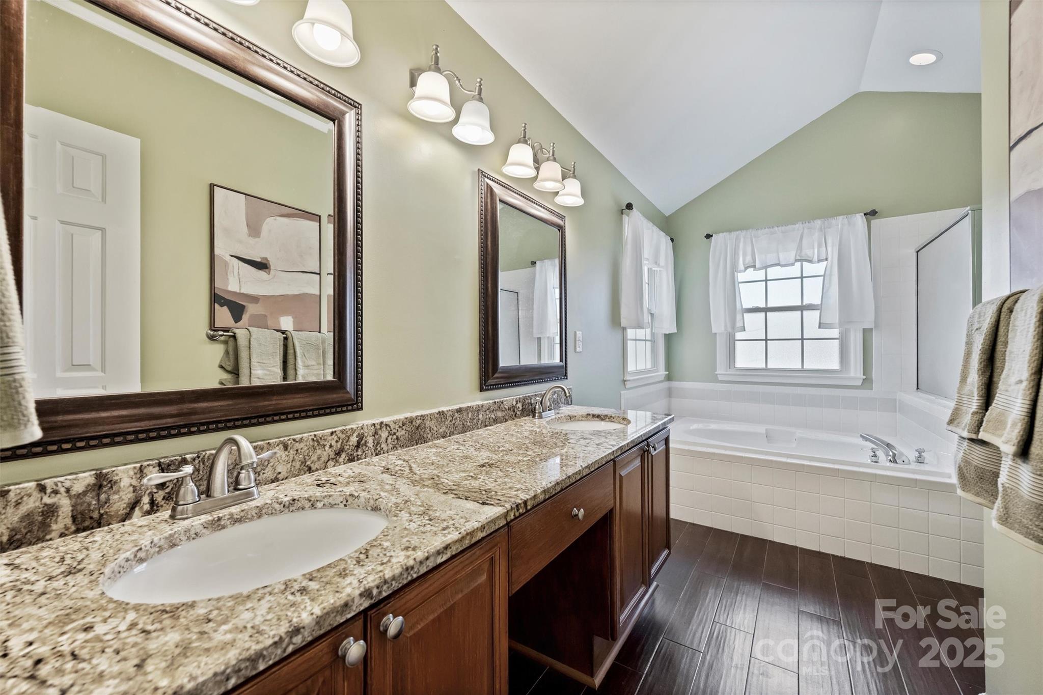 Country Woods East - Residential