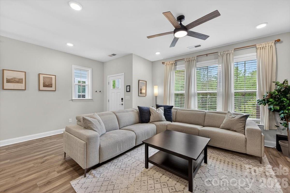 Villa Heights - Residential