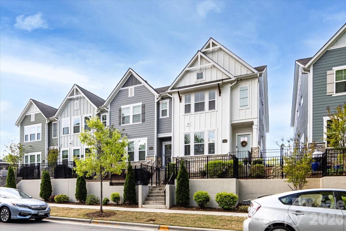 Villa Heights - Residential