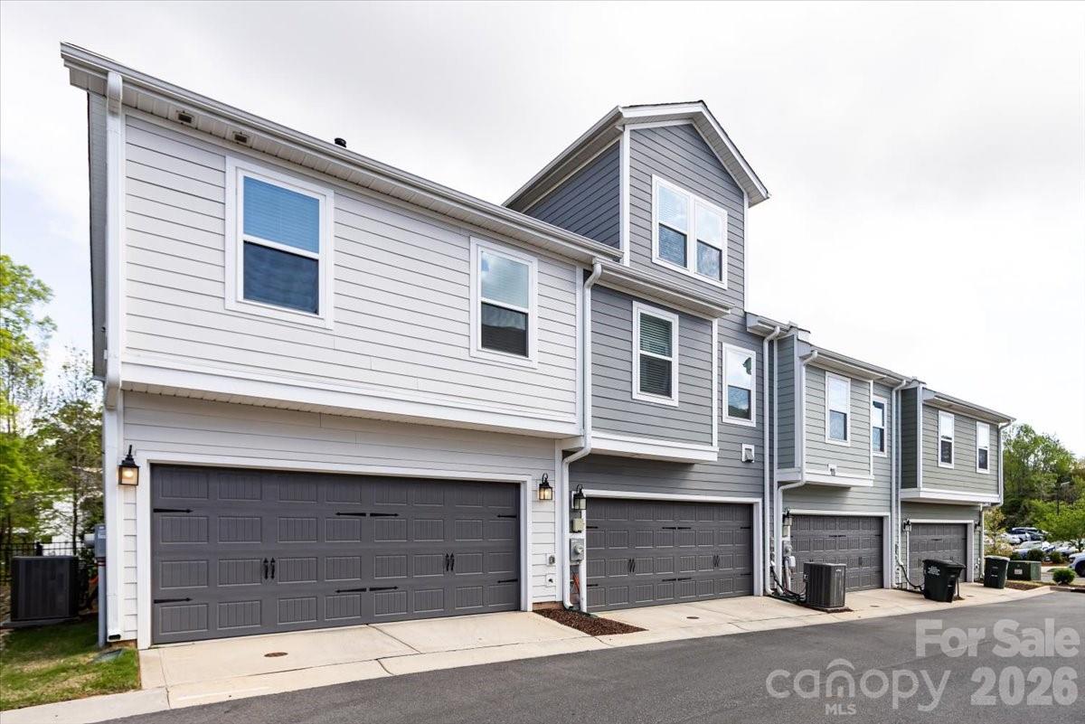 Villa Heights - Residential