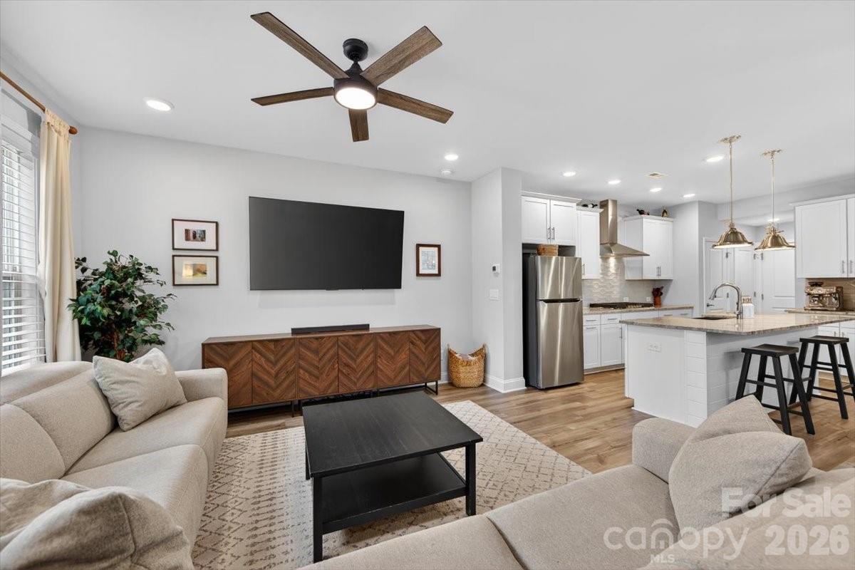 Villa Heights - Residential