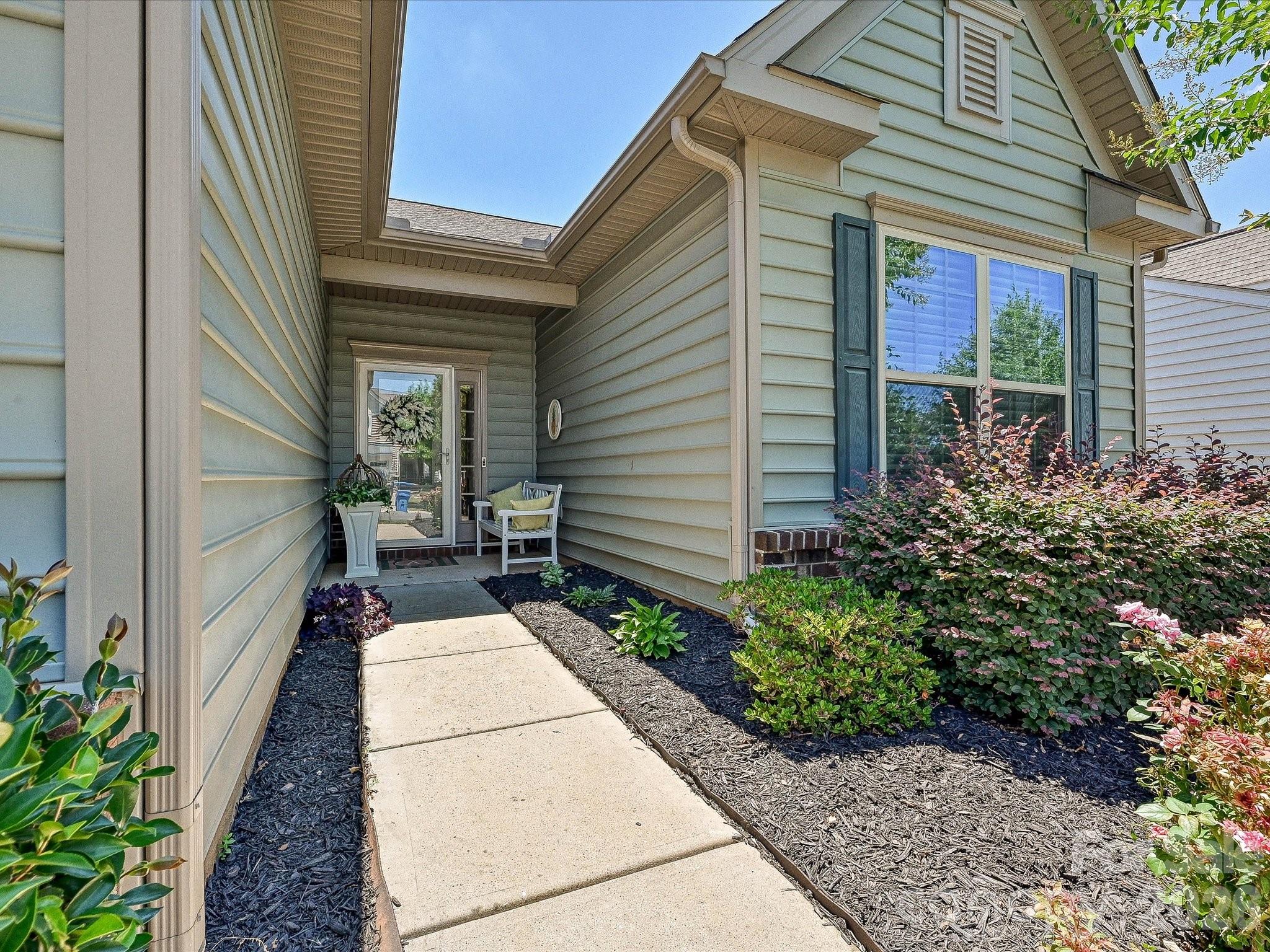 1726 Tailed Hawk Way