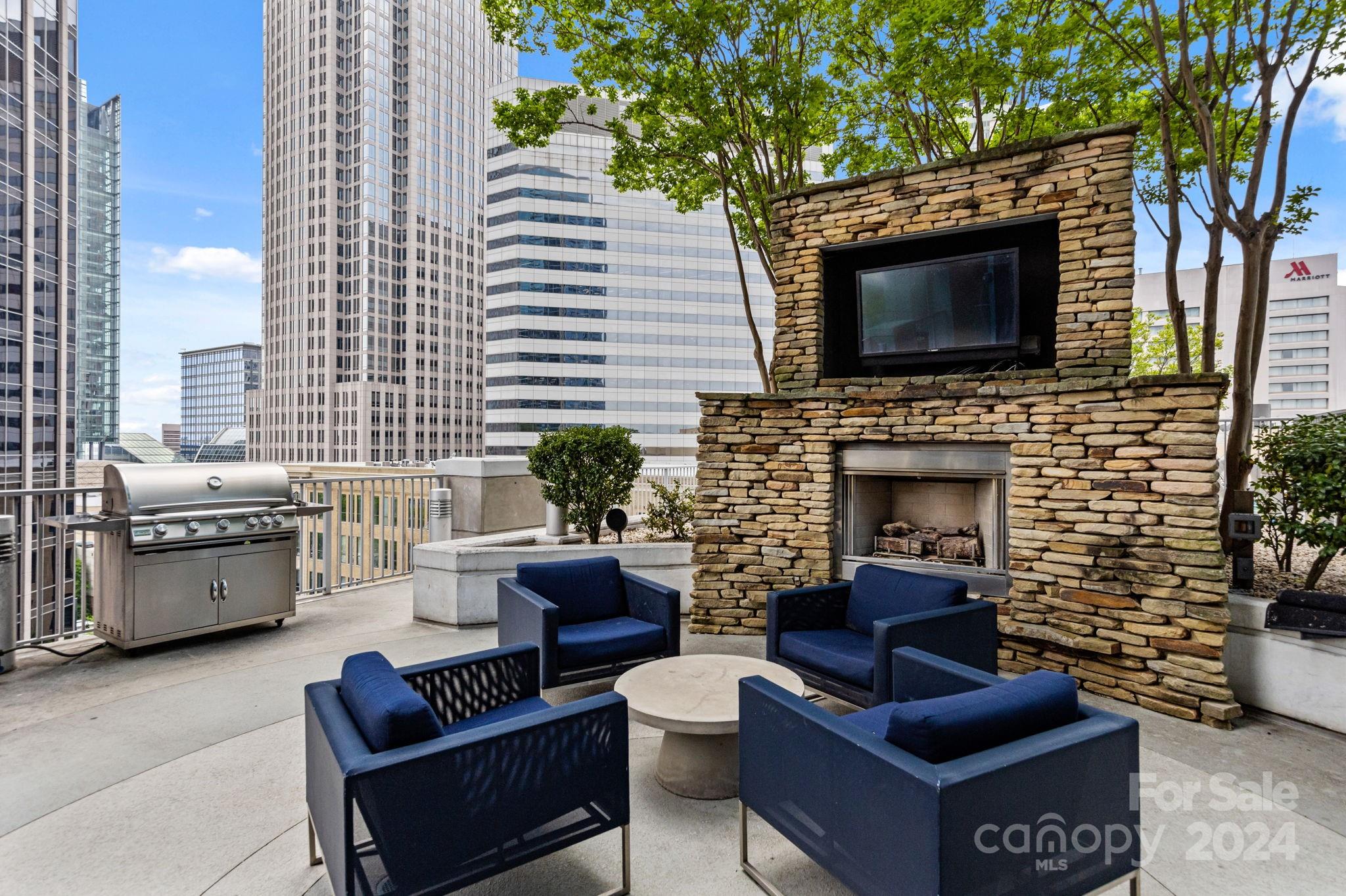 Avenue Condominiums - Residential