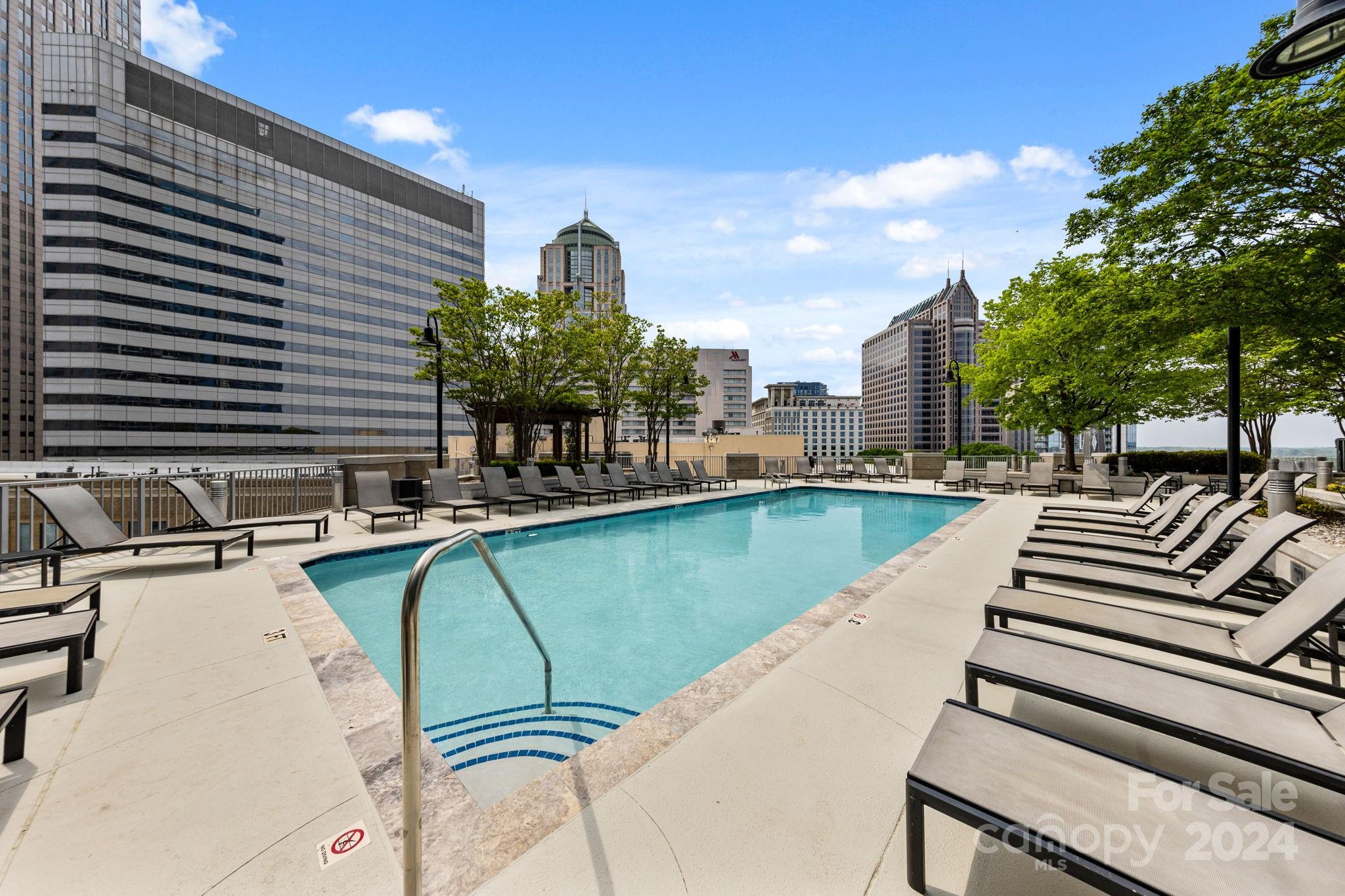 Avenue Condominiums - Residential