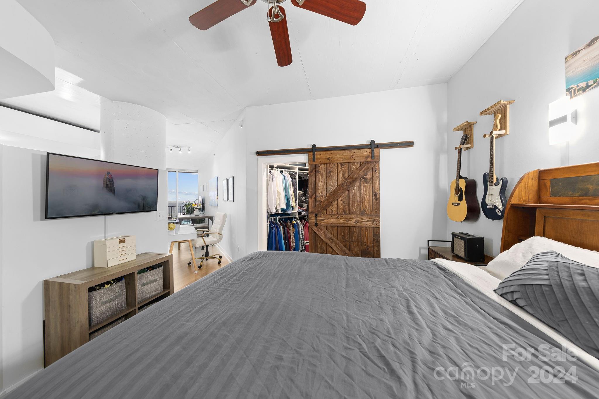 Avenue Condominiums - Residential