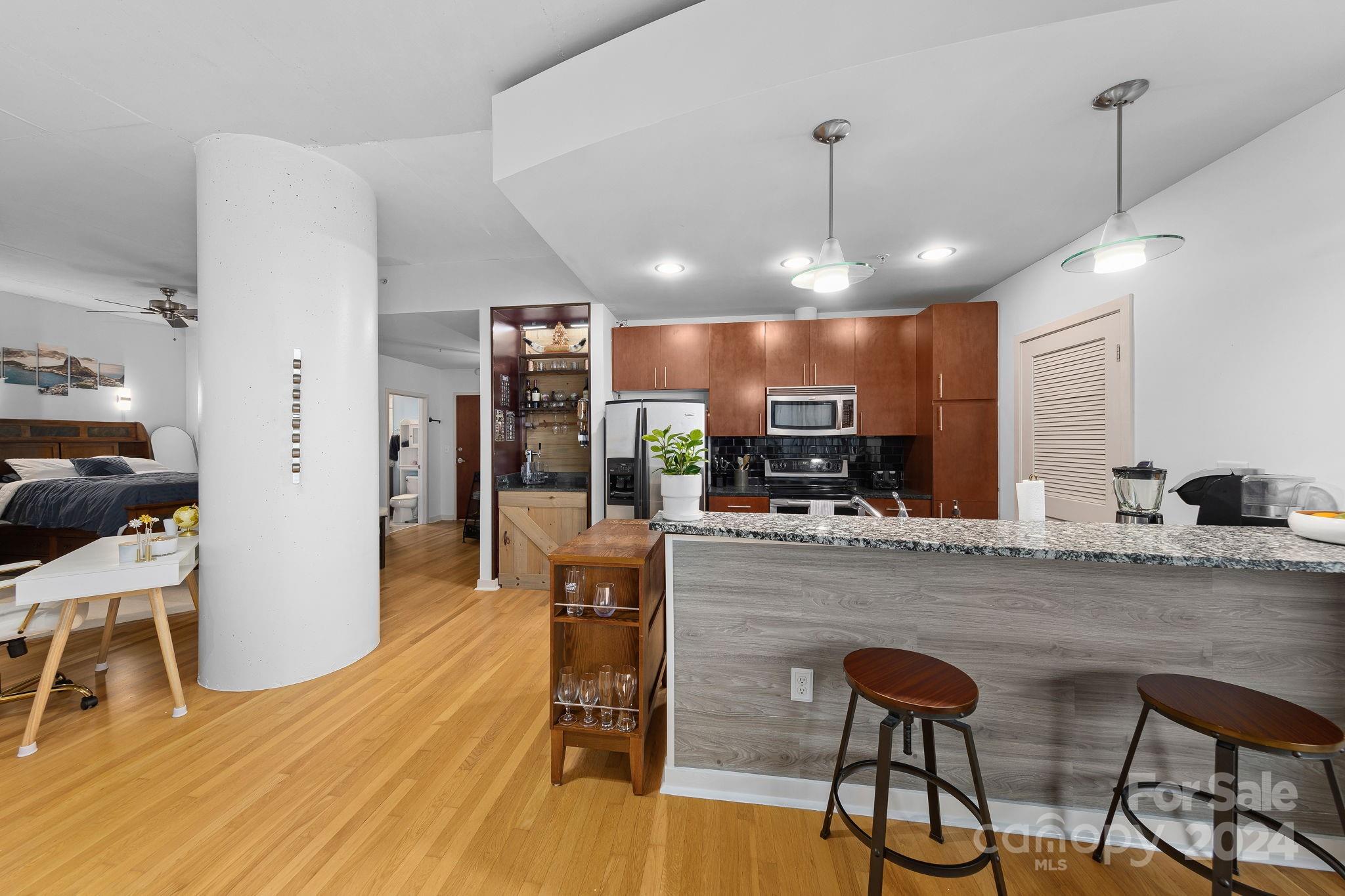 Avenue Condominiums - Residential