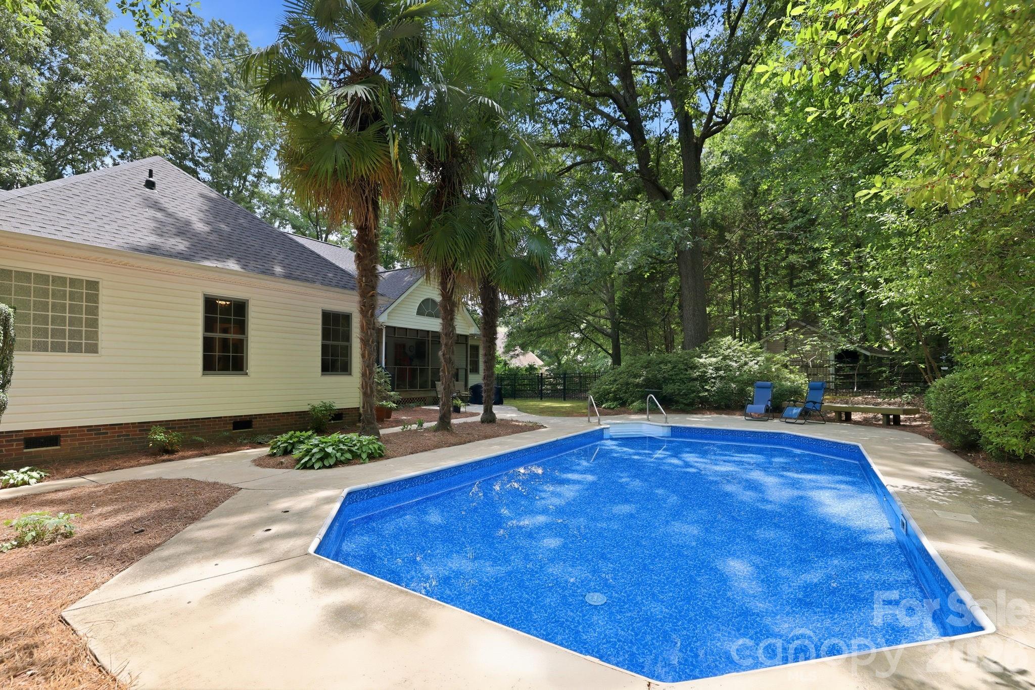 Eastview Oaks - Residential