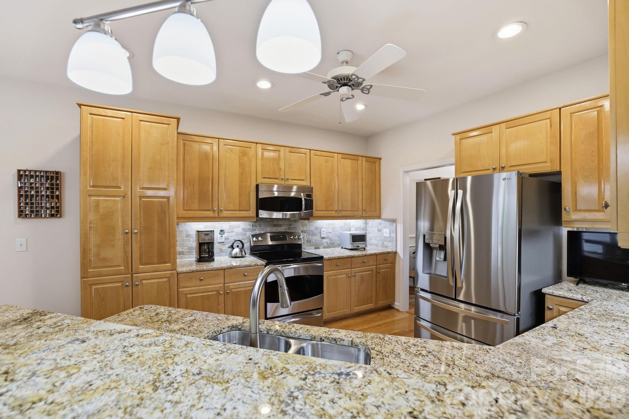 Eastview Oaks - Residential