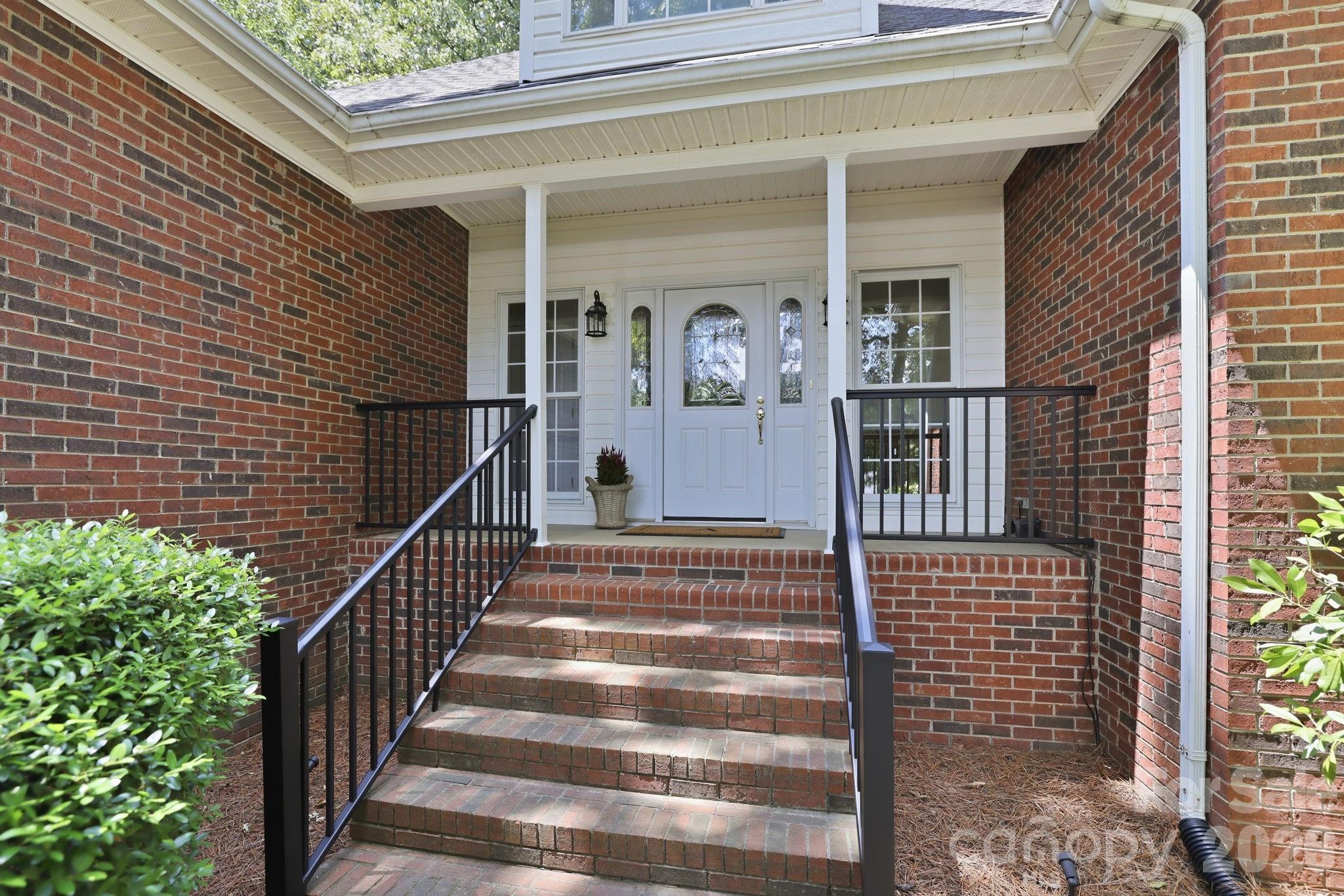 Eastview Oaks - Residential