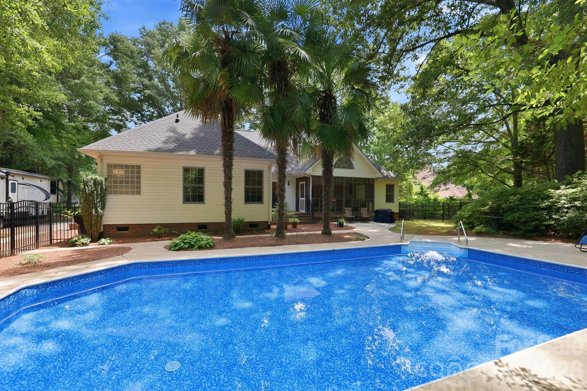Eastview Oaks - Residential