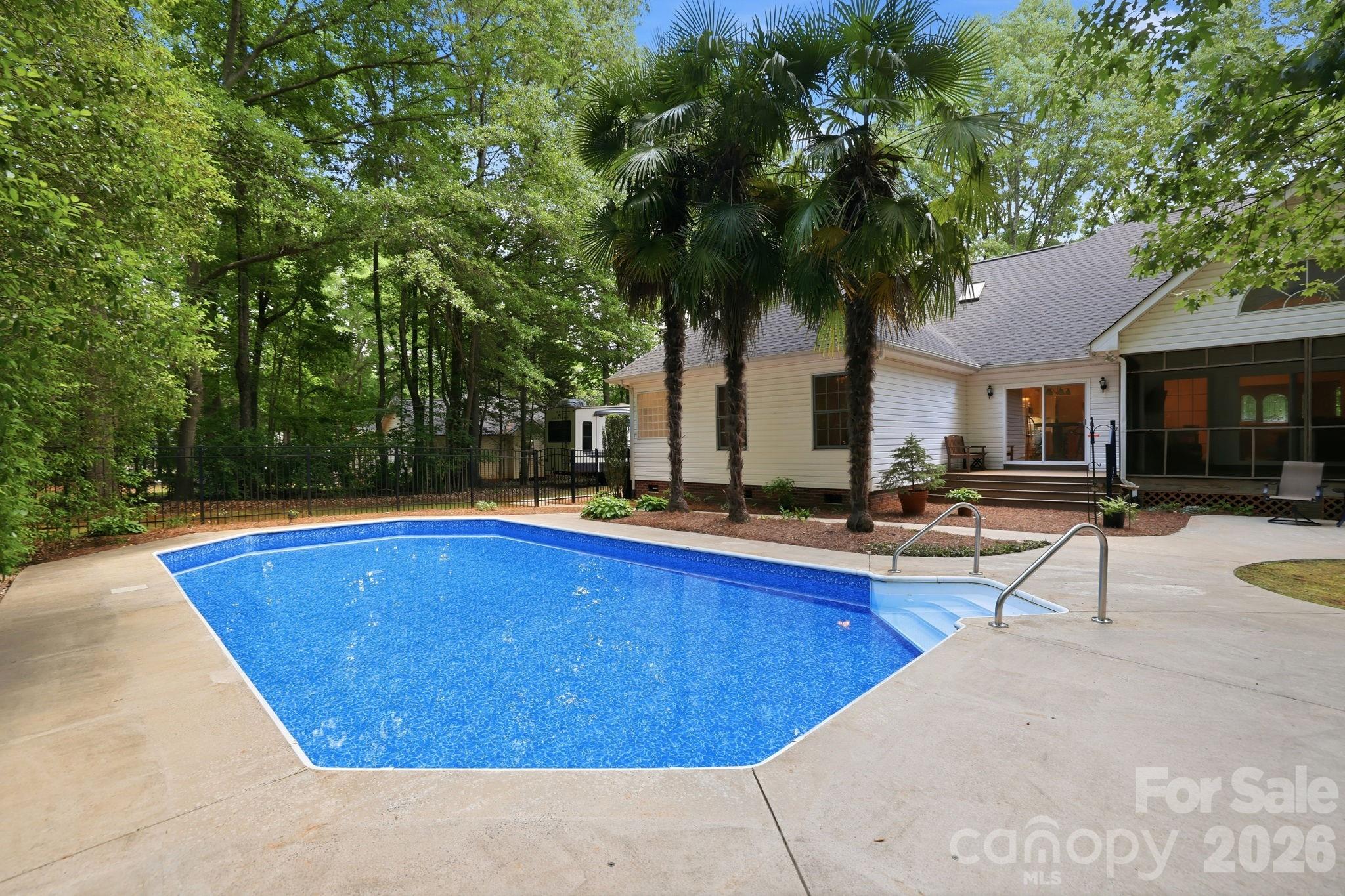 Eastview Oaks - Residential