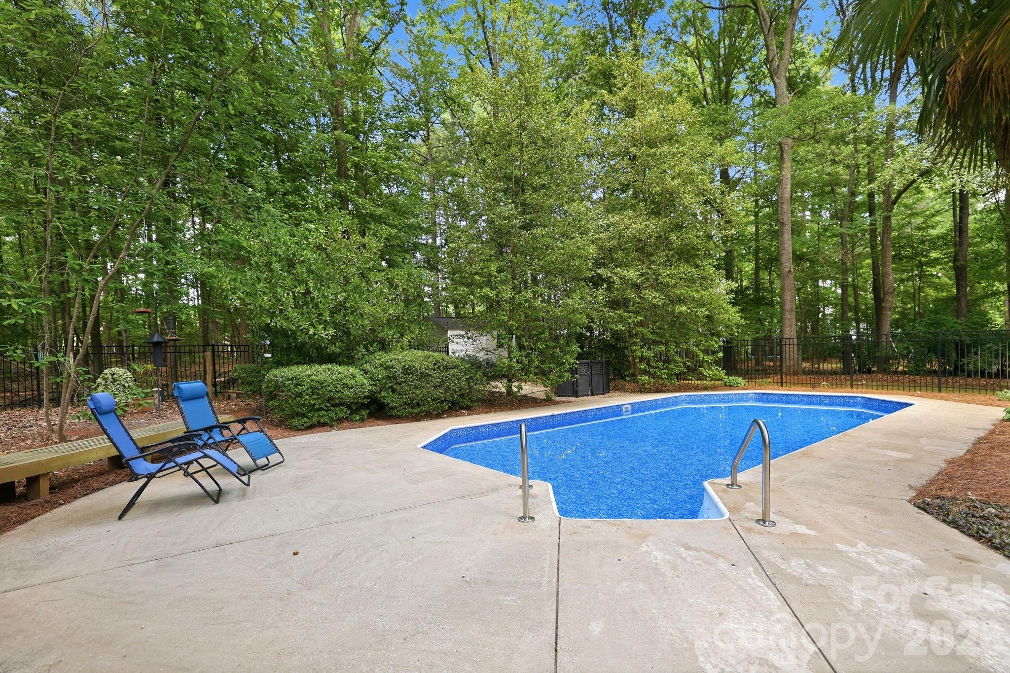 Eastview Oaks - Residential
