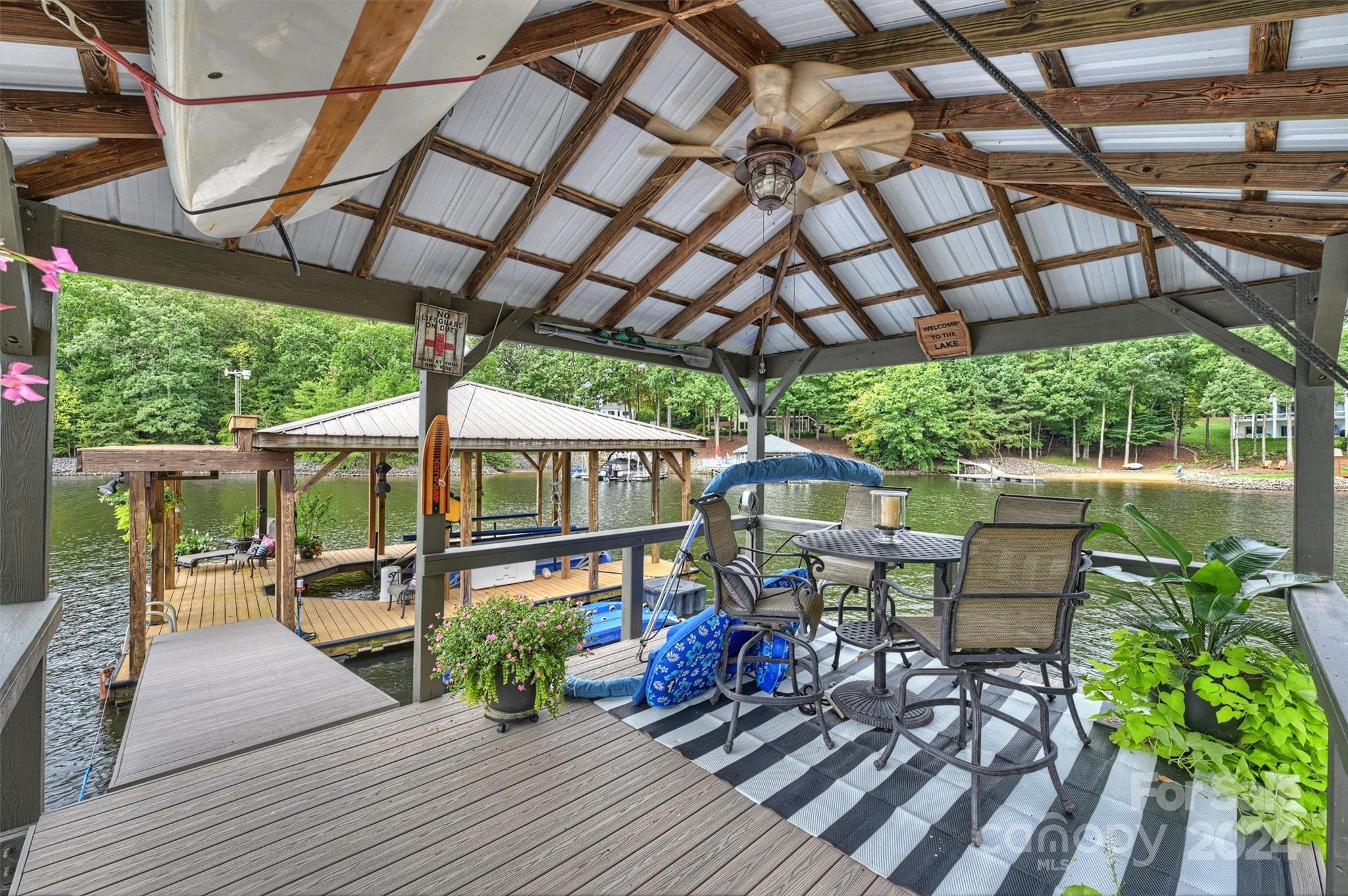 Lakepointe South - Residential