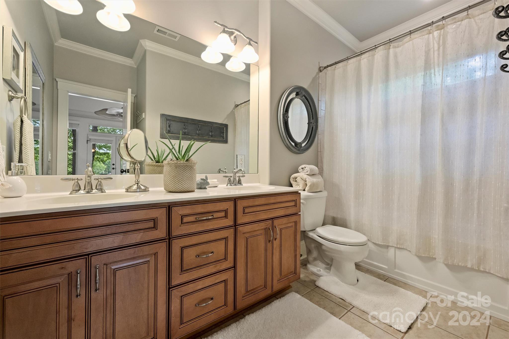 Lakepointe South - Residential