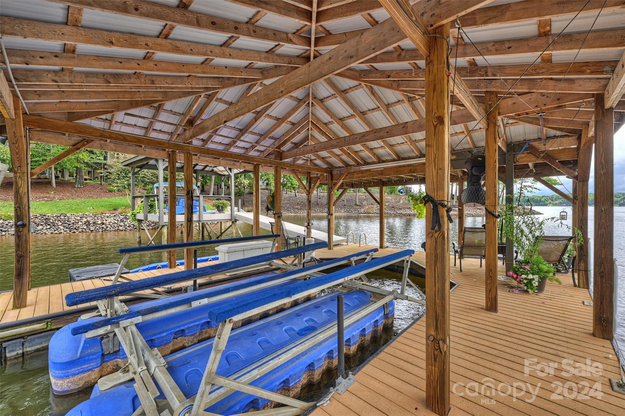 Lakepointe South - Residential