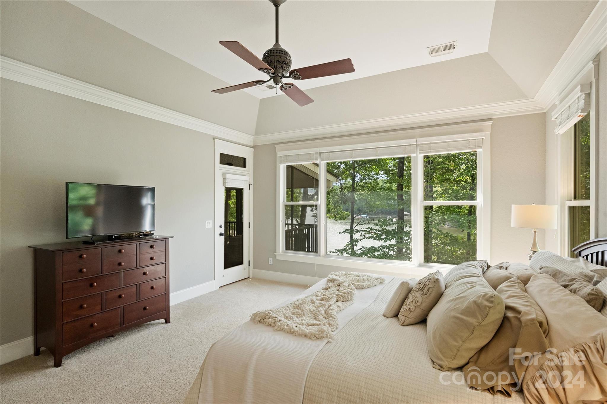 Lakepointe South - Residential