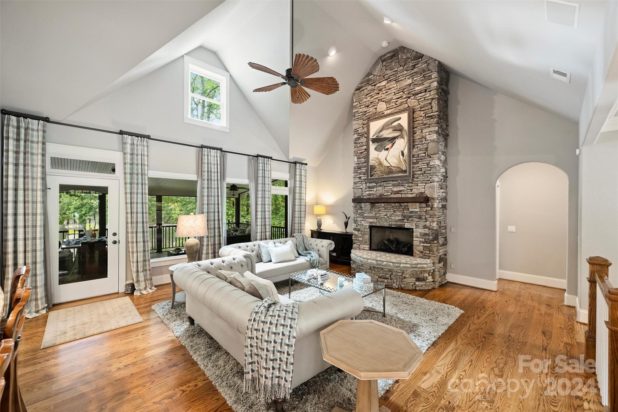 Lakepointe South - Residential