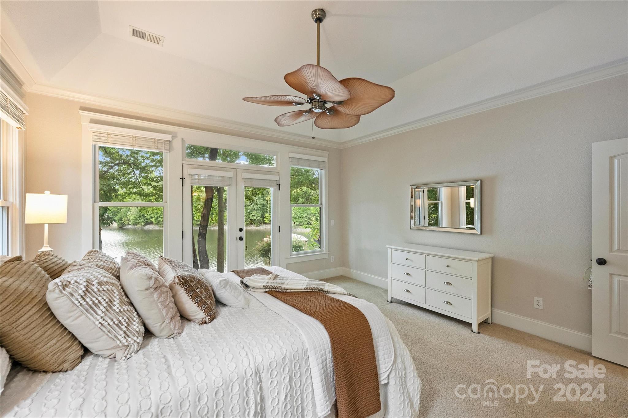 Lakepointe South - Residential