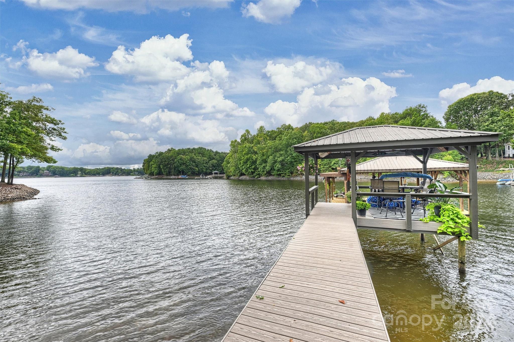 Lakepointe South - Residential