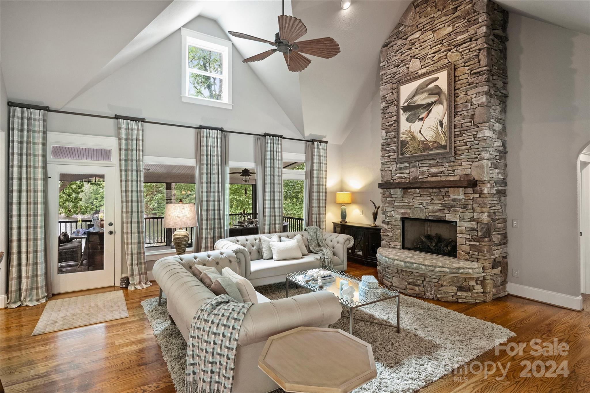 Lakepointe South - Residential