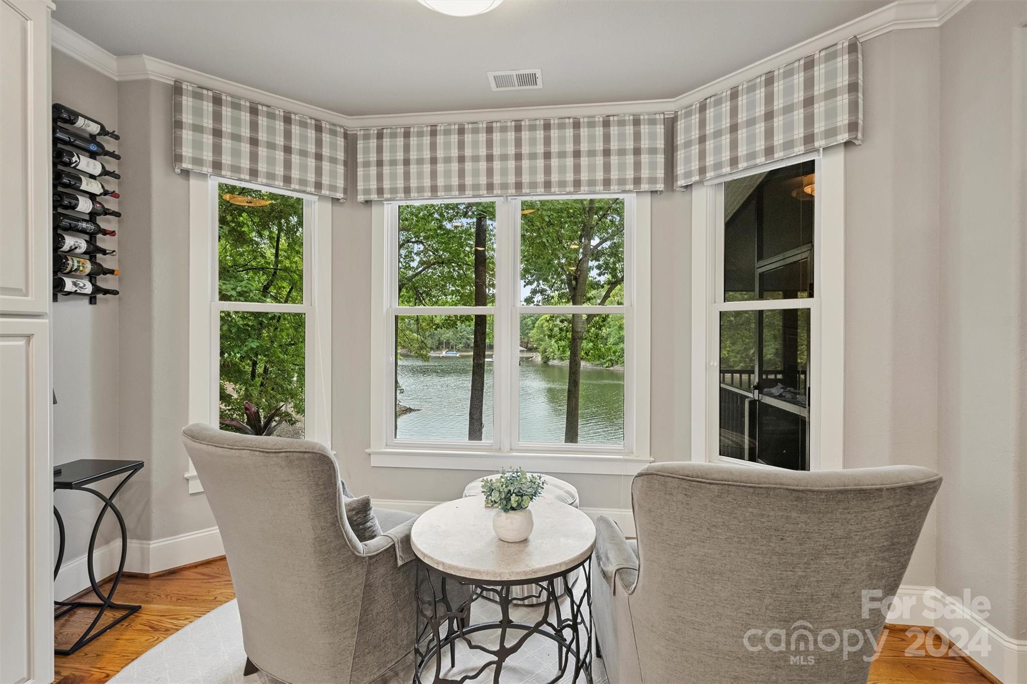 Lakepointe South - Residential