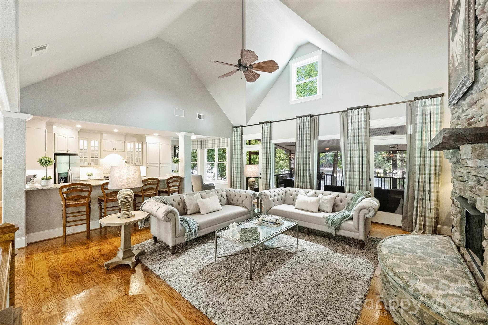 Lakepointe South - Residential