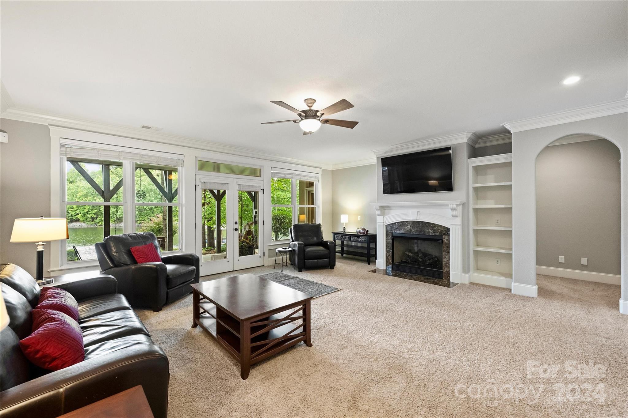 Lakepointe South - Residential