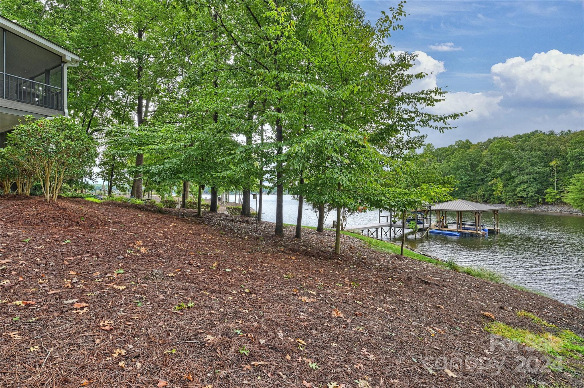 Lakepointe South - Residential