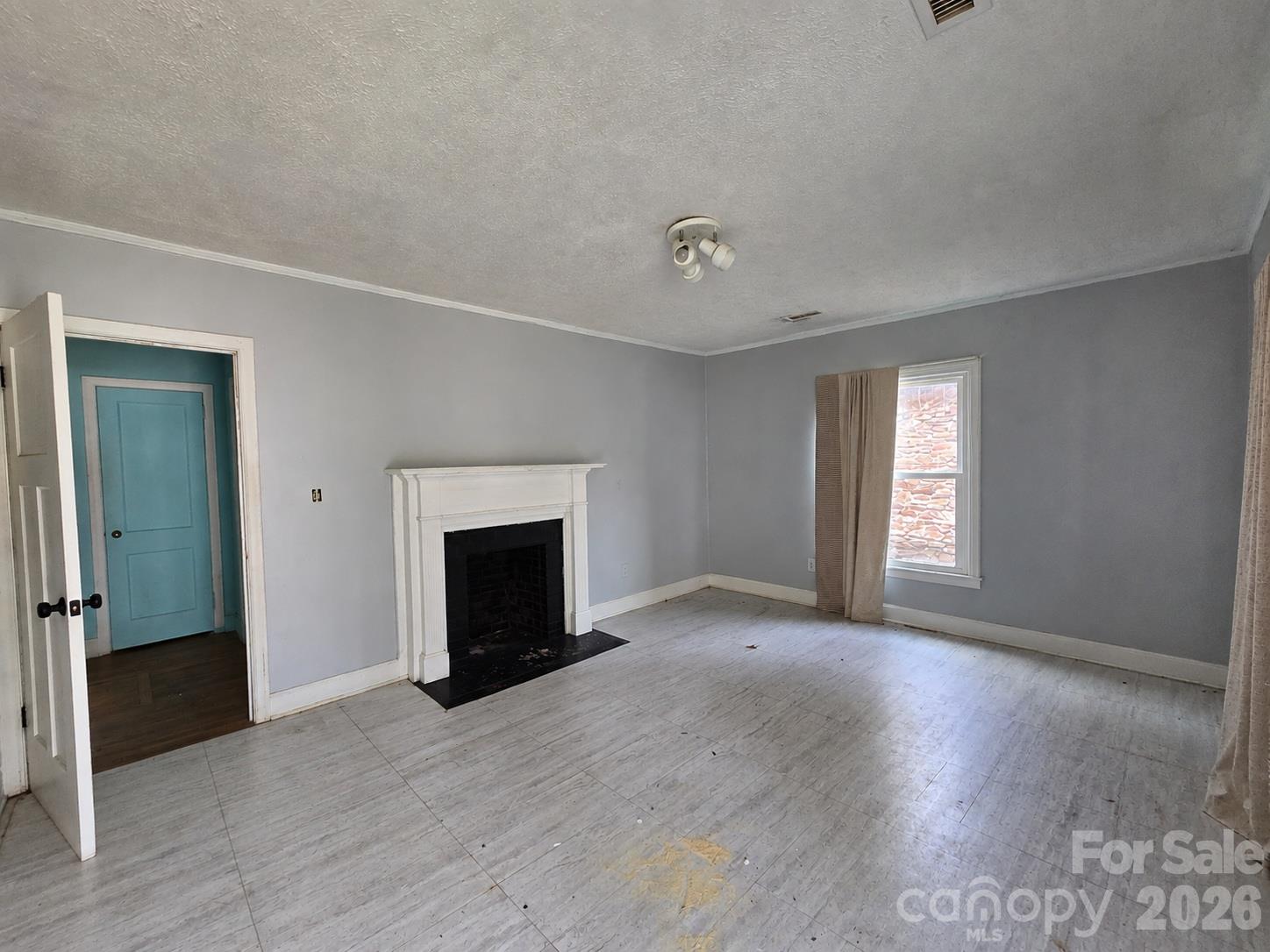 207 W Washington Avenue