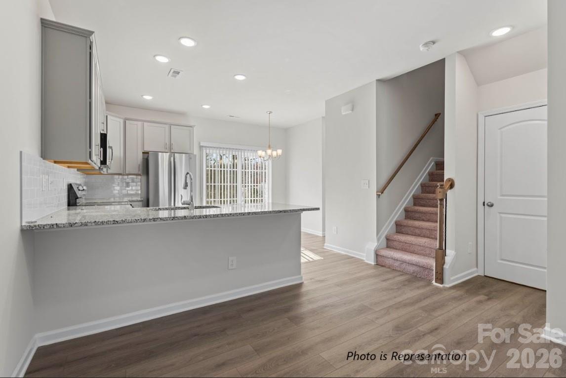 4154 Olympus Avenue 204