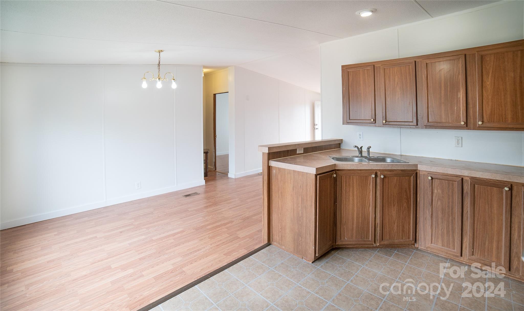 Kaylas Ridge - Residential