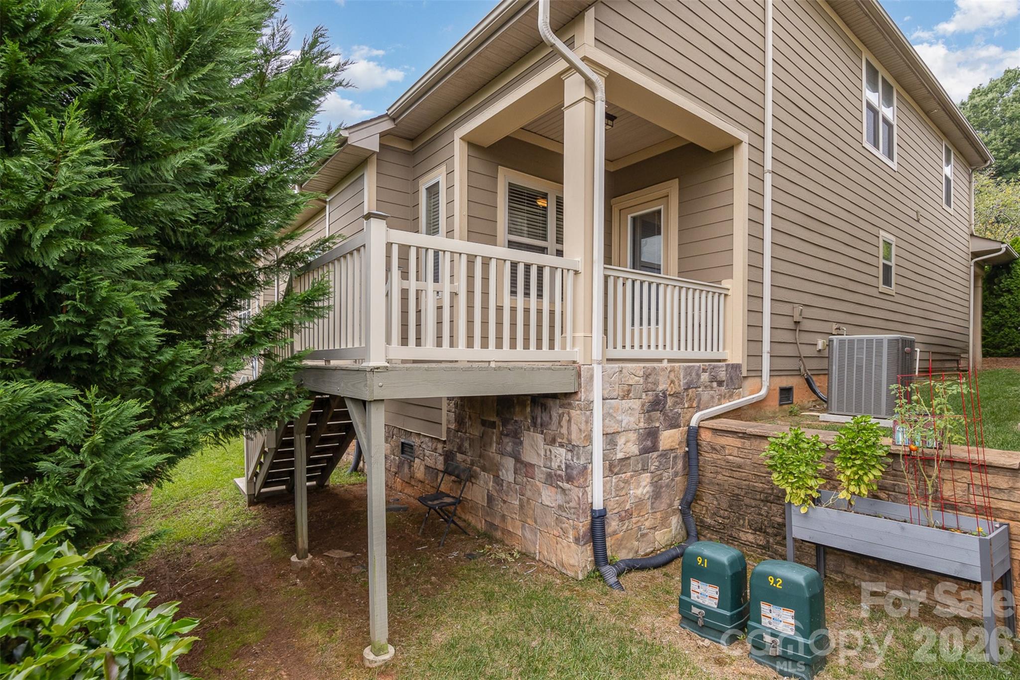 Emerald Green - Residential