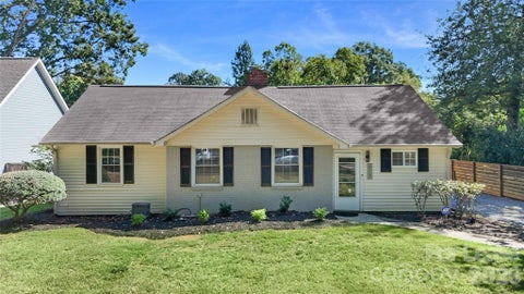 Photo of 817 Sedgefield Road, Charlotte, NC 28209 (MLS # 4434634)