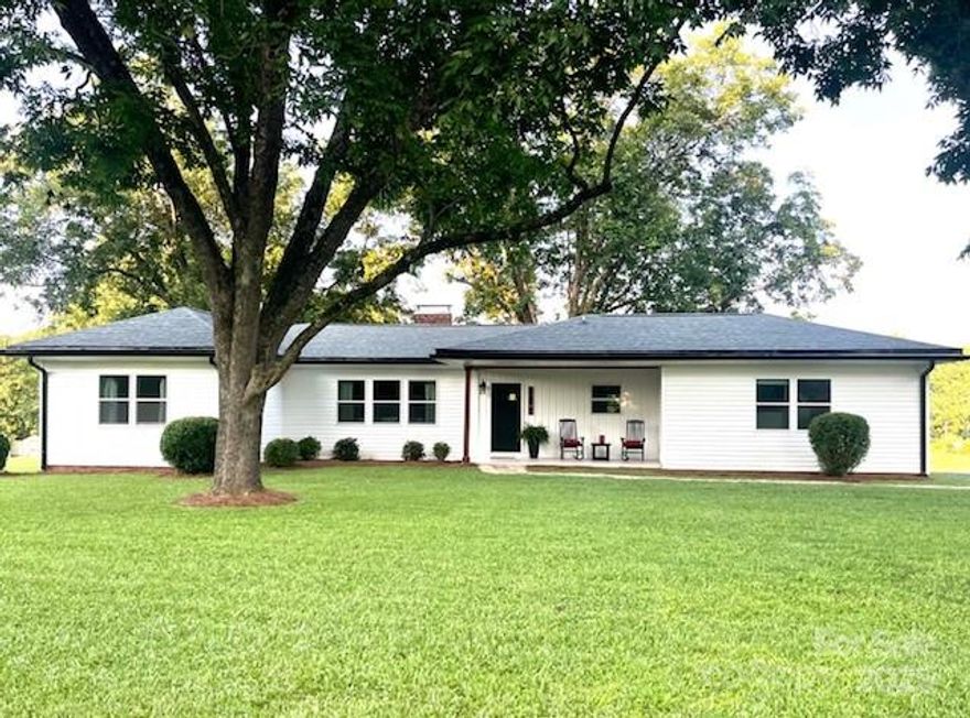 Discover this beautifully updated, immaculate home, offering the perfect blend of comfort, functionality, & style. All on one convenient level, this home features a split floor plan with 3 bedrooms & 2 full baths, providing privacy & ease for daily living. 
Step inside and be welcomed by an open layout that effortlessly connects the living room, dining area, & kitchen – truly ideal for entertaining! The modern kitchen has a high-end quartz island, elegant pendant lighting, & all-new stainless steel appliances. The kitchen overlooks the inviting living room, which is anchored by a striking shiplap fireplace.
Retreat to the spacious, primary suite, a true oasis. It features a luxurious glass-enclosed tiled shower, a new double vanity with stylish fixtures, & a large walk-in closet ready for your personal touch. This home also includes a mudroom with washer/dryer & cabinets for extra storage.
Enjoy private patio off the primary bedroom! North Stanly Schools. See features sheet in docs.