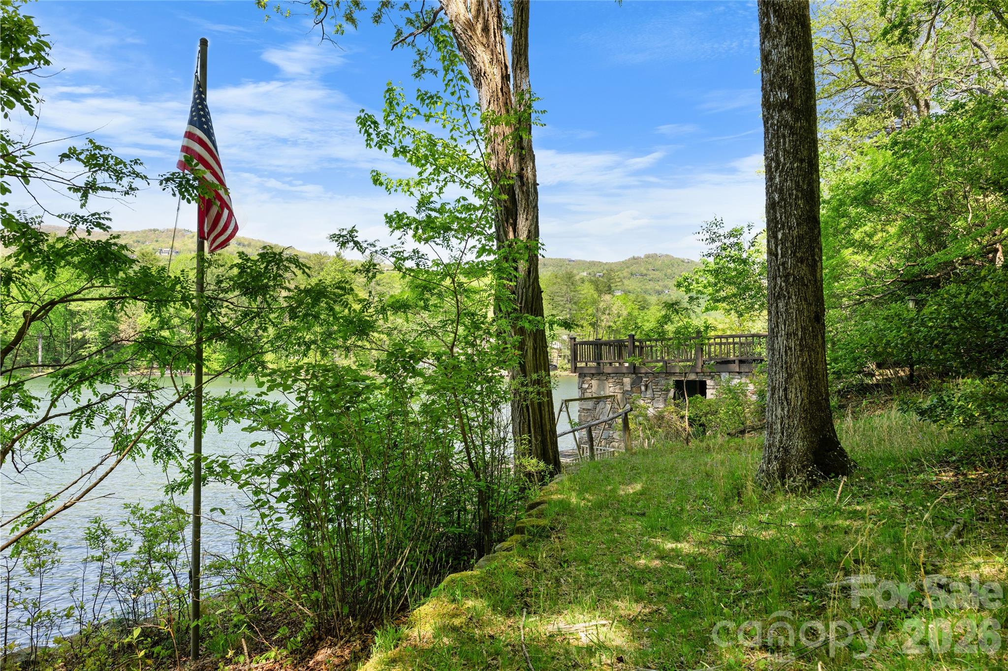 Lake Toxaway Estates - Land
